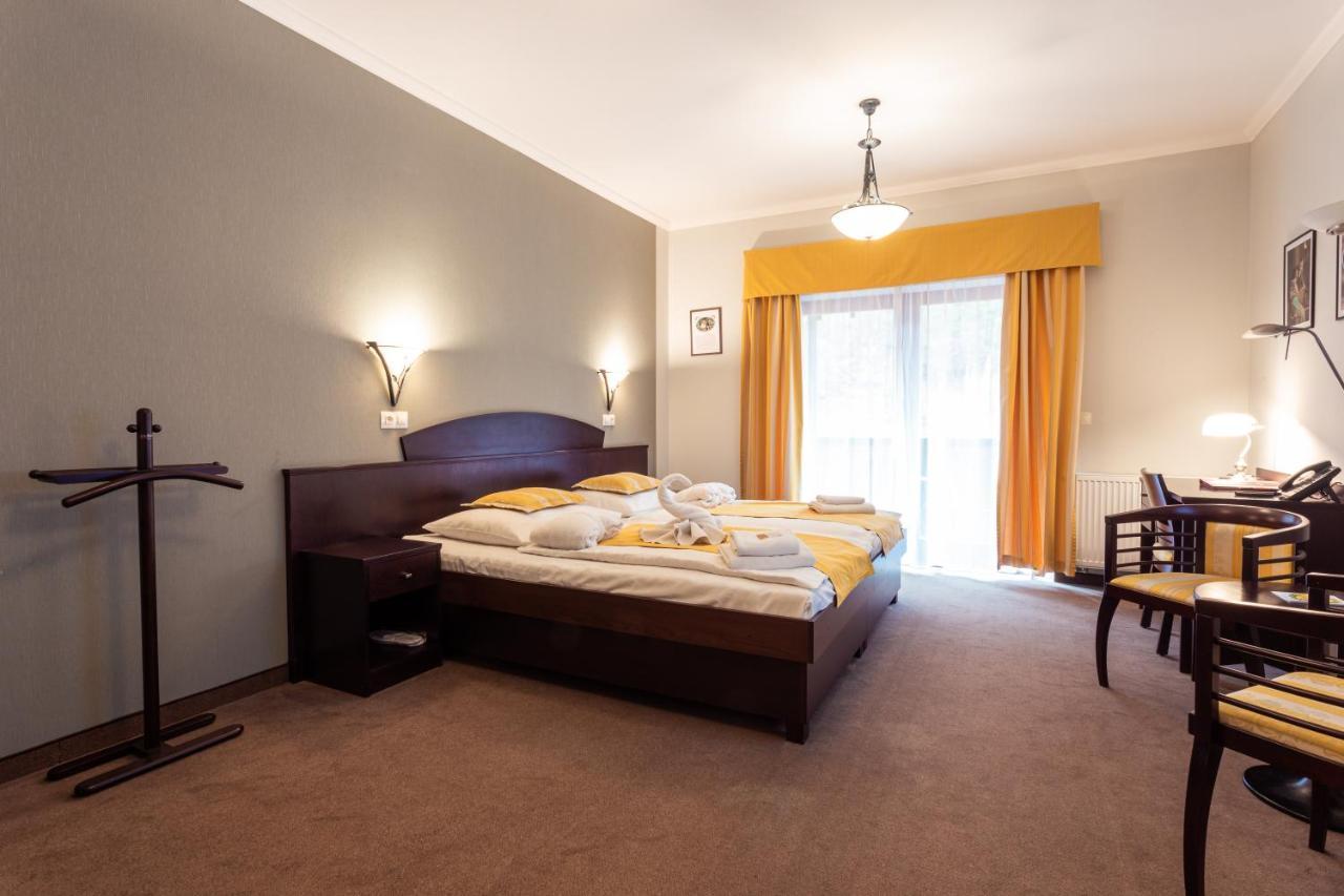 Hotel Studanka Rychnov nad Kneznou Esterno foto